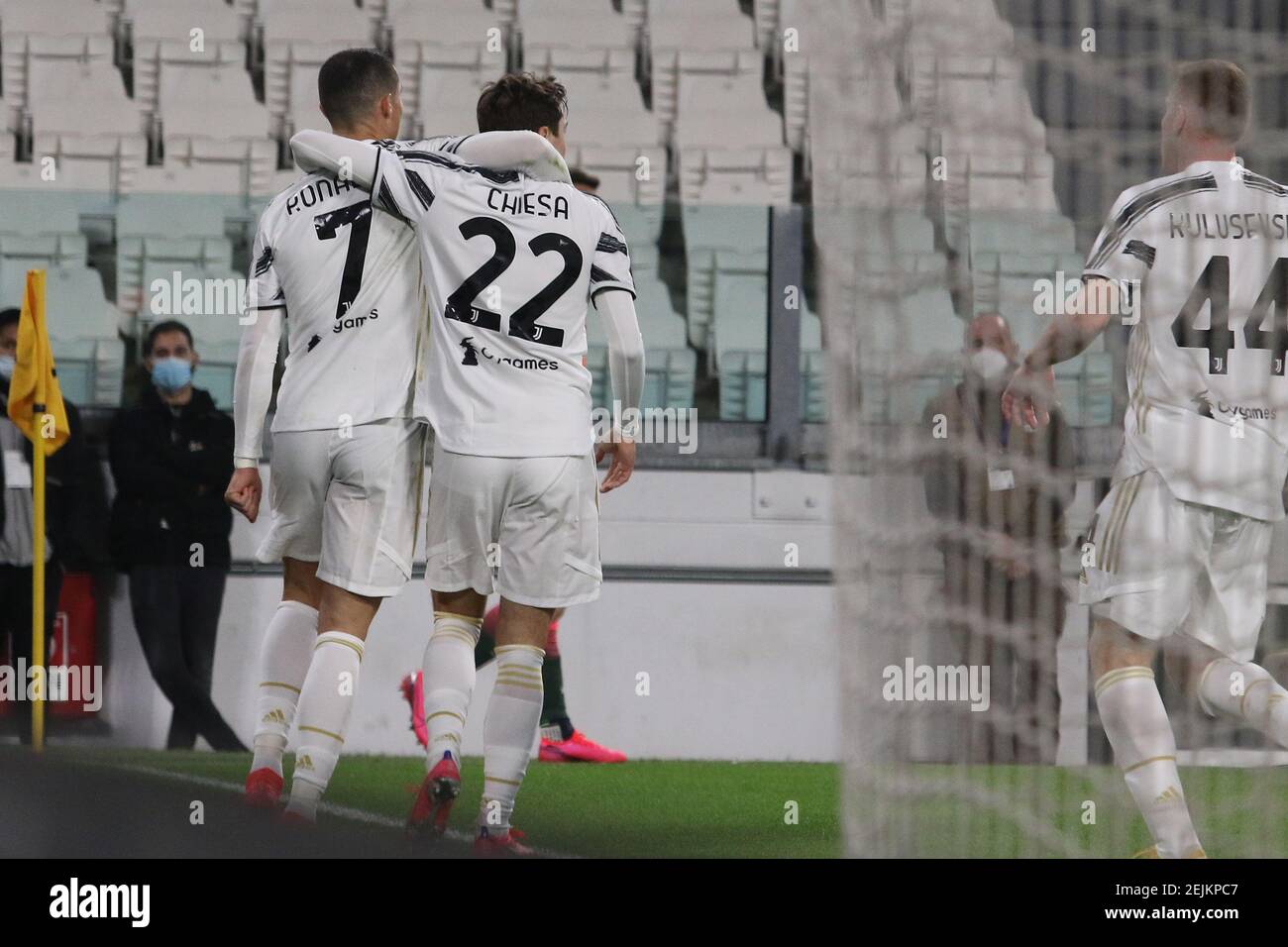 Turin, Italy. 16th May, 2022. Team of Juventus FC poses during the Serie A  2021/22 football match between Juventus FC and SS Lazio at the Allianz  Stadium. (Photo by Fabrizio Carabelli/SOPA Images/Sipa