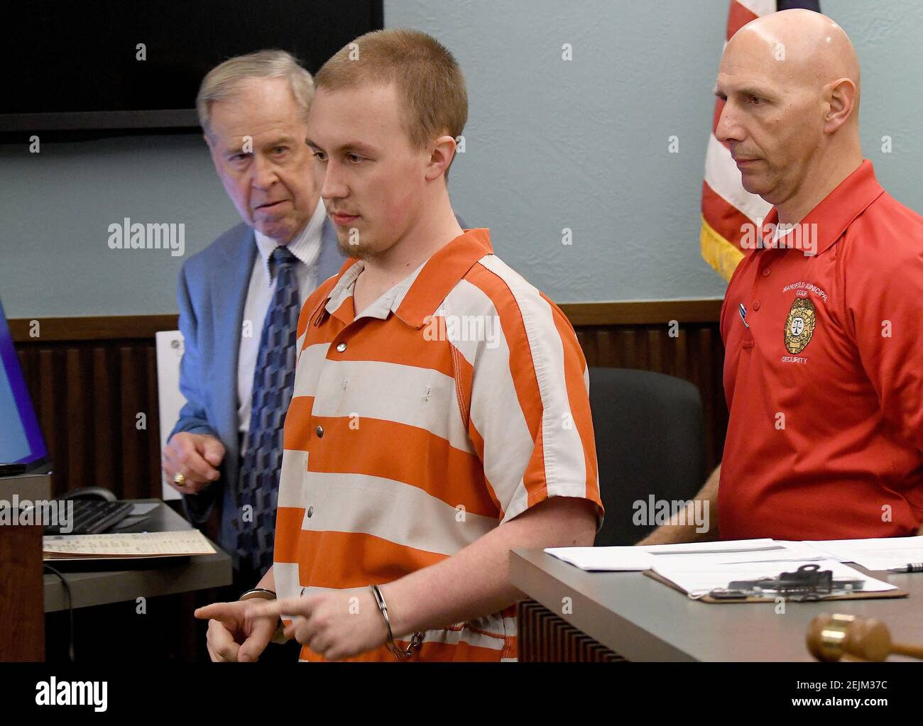 Murder suspect Alec Blair, accused of killing his wife Gaberien Clevenger, motions to someone in the gallery as he walks into court Thursday for his preliminary hearing. 1 Blair Motions (Photo by Jason J. Molyet/News Journal, Mansfield News Journal via Imagn Content Services, LLC/USA Today Network/Sipa USA) Stock Photo