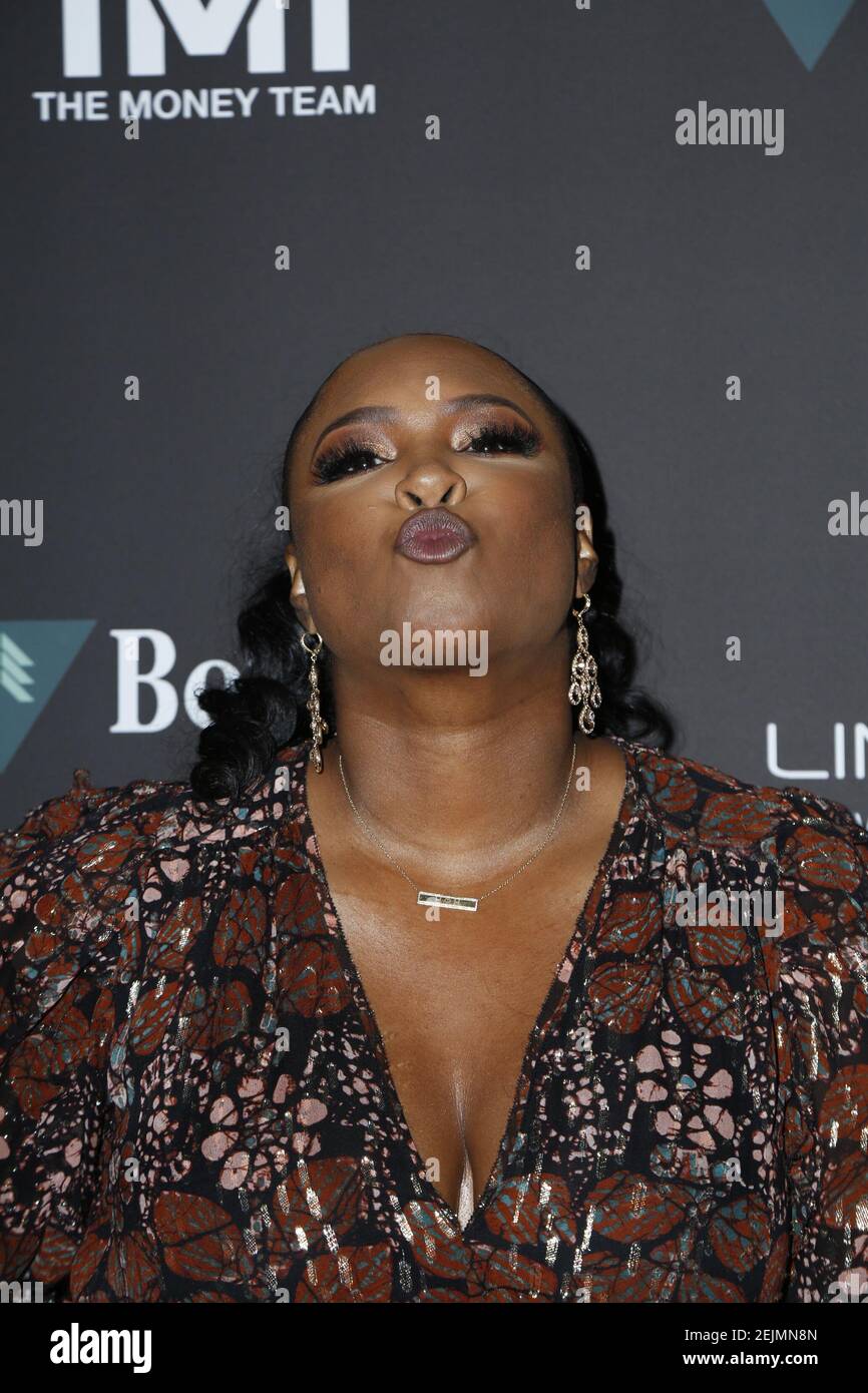 Torrei Hart walking the red carpet at Floyd Mayweather&rsquo;s 43rd Birthday