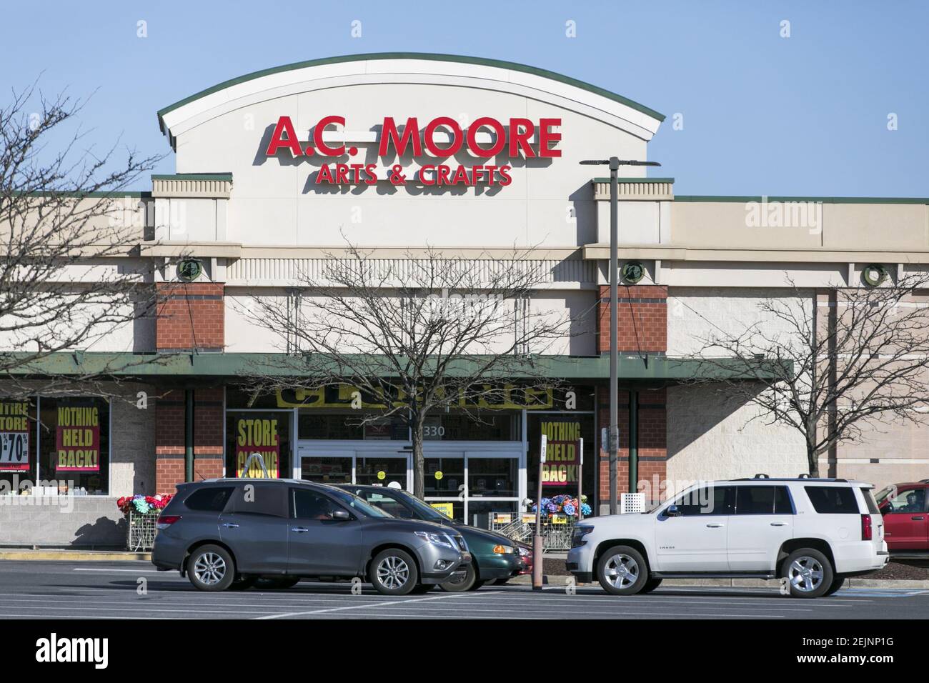 'Store Closing' signage outside of a A.C. Moore retail store location