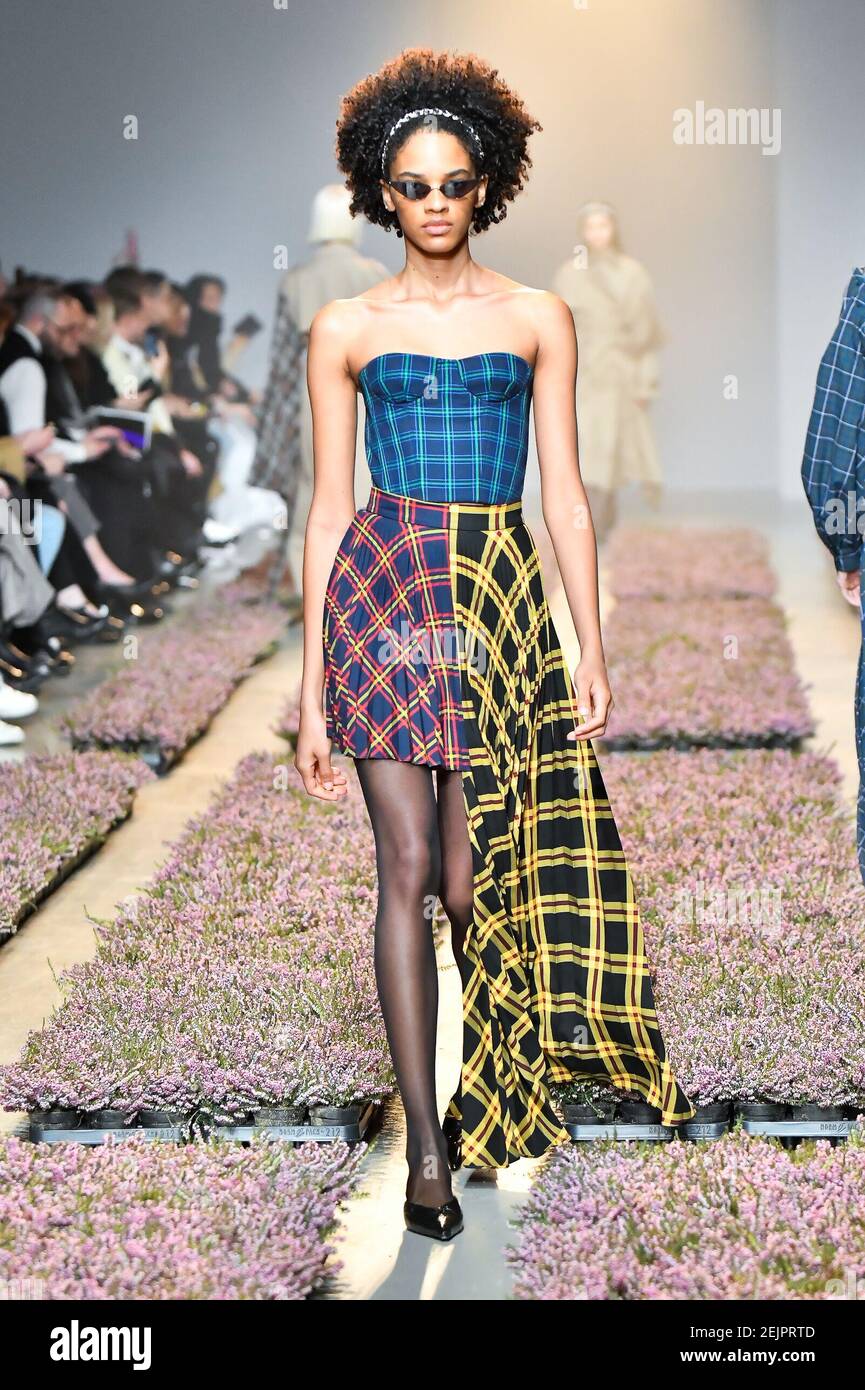 Model walks on the runway at the Rokh fashion show during Fall / Winter  2020 / 2021 Fashion Week in Paris, France on Feb 29, 2020. (Photo by Jonas  Gustavsson/Sipa USA Stock Photo - Alamy