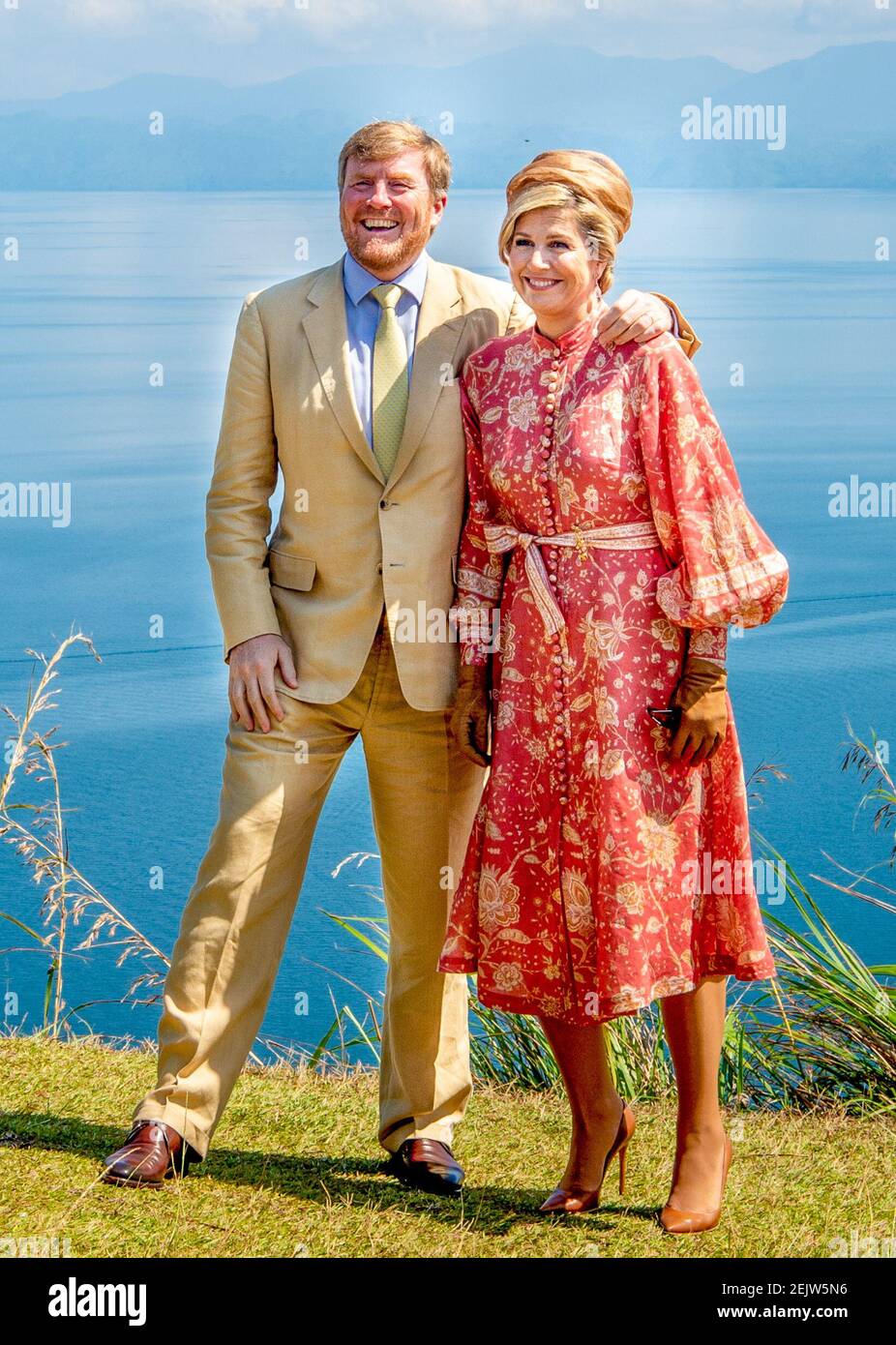 King Willem-Alexander and Queen Maxima of The Netherlands visit Lake ...