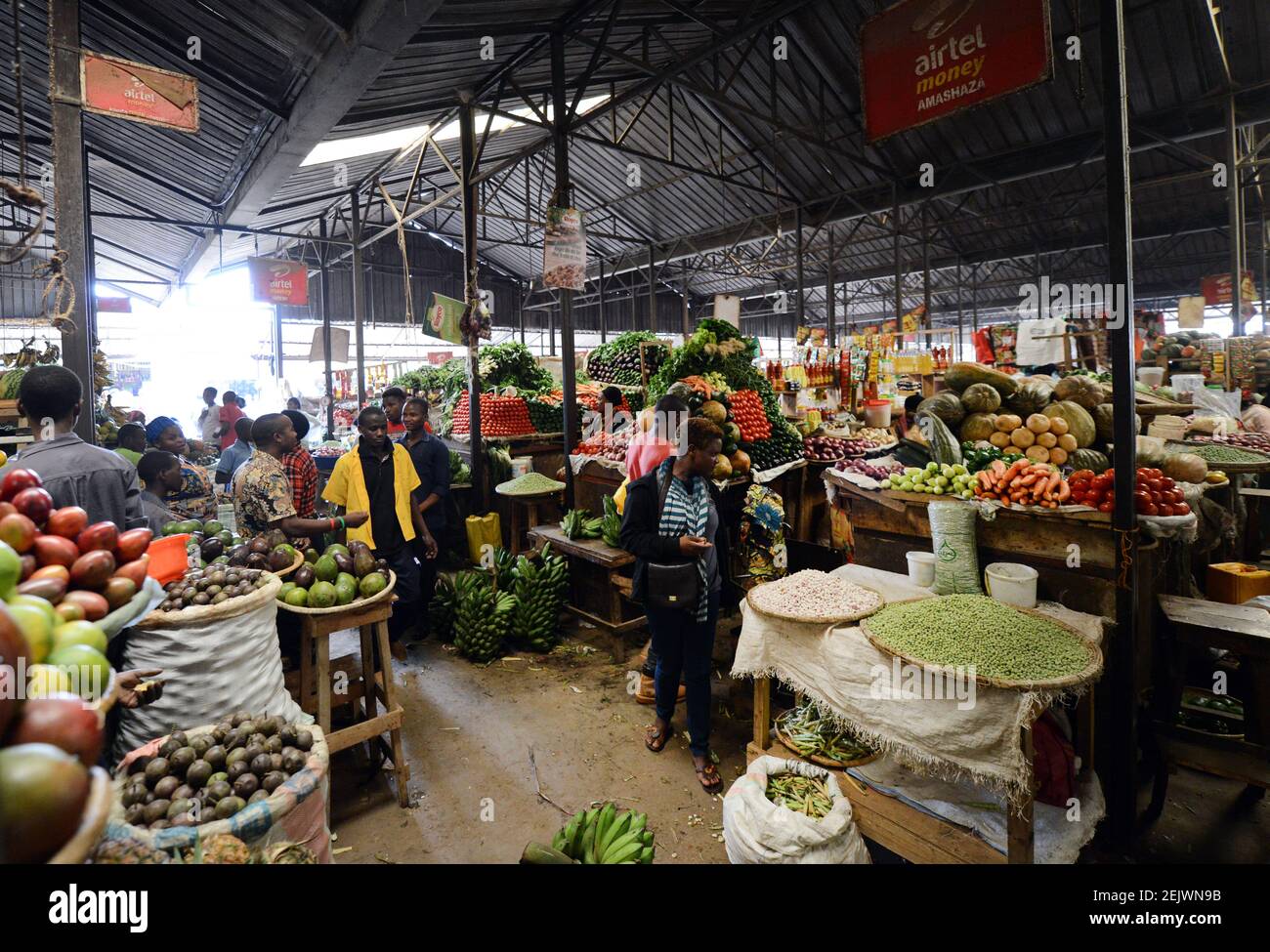 The vibrant Kimironko Market in Kigali, Rwanda Stock Photo Alamy