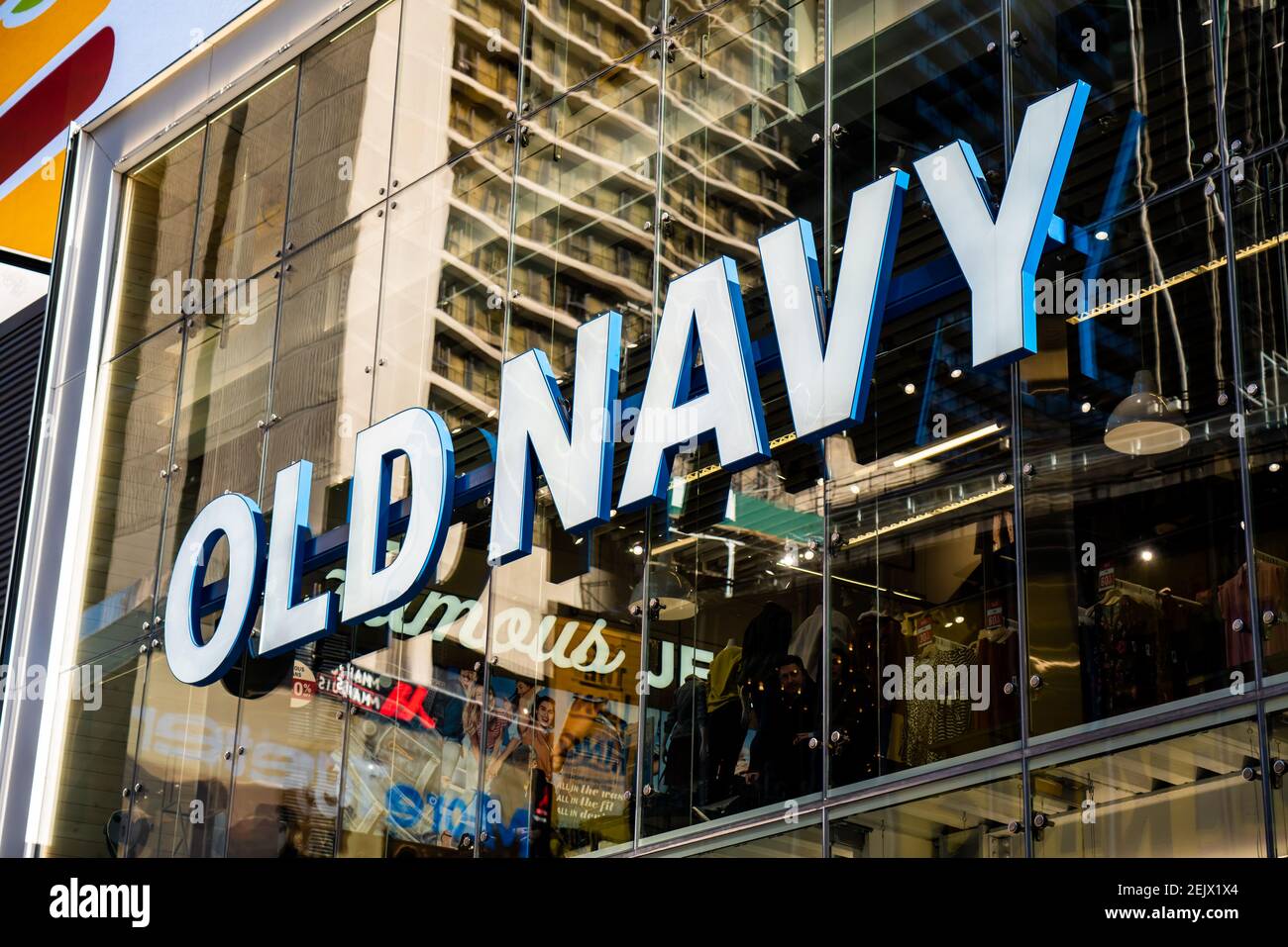 American clothing and accessories retailing company, Old Navy store seen in  Midtown Manhattan. (Photo by Alex Tai / SOPA Images/Sipa USA Stock Photo -  Alamy