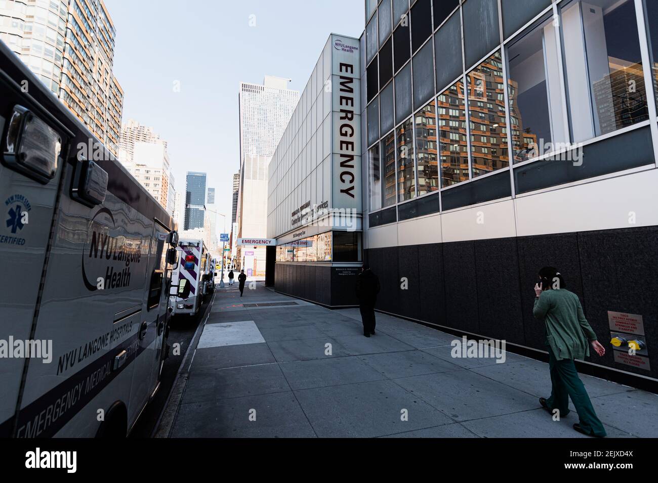 Bellevue hospital ambulance hires stock photography and images Alamy
