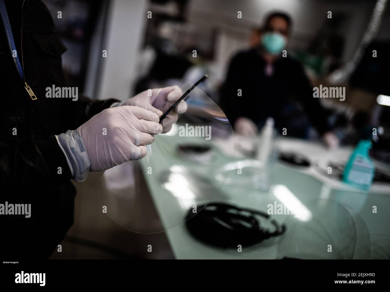 Braga 03 28 The Company Publicidade E Connosco Lda By Carlos Ferreira And Pedro Barbosa From The Media And Advertising Branch For Institutional Clients Developed Visors To Donate To Homes And Health