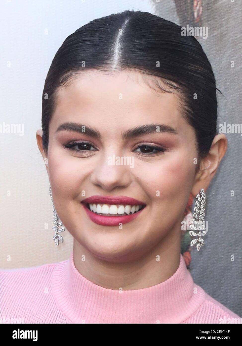 (FILE) Selena Gomez Makes Big Donation to Cedars-Sinai Amid Coronavirus