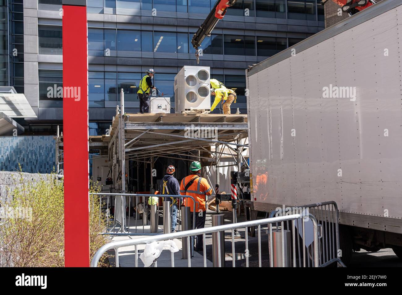 Amid an an anticipated apex in COVID19 deaths, construction workers