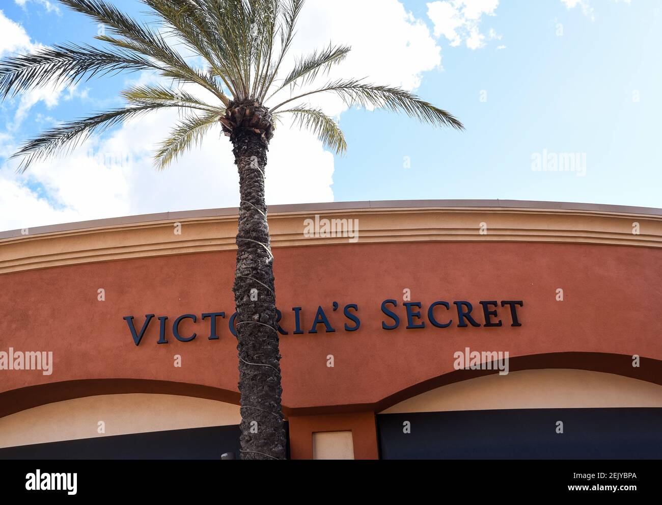 March 17, 2020: Victoria Secret retail stores at the outdoor mall Cabazon  Outlets are open but largely empty due to Covid-19 Corona virus fears in  Cabazon, California (Photo by John Green/CSM/Sipa USA