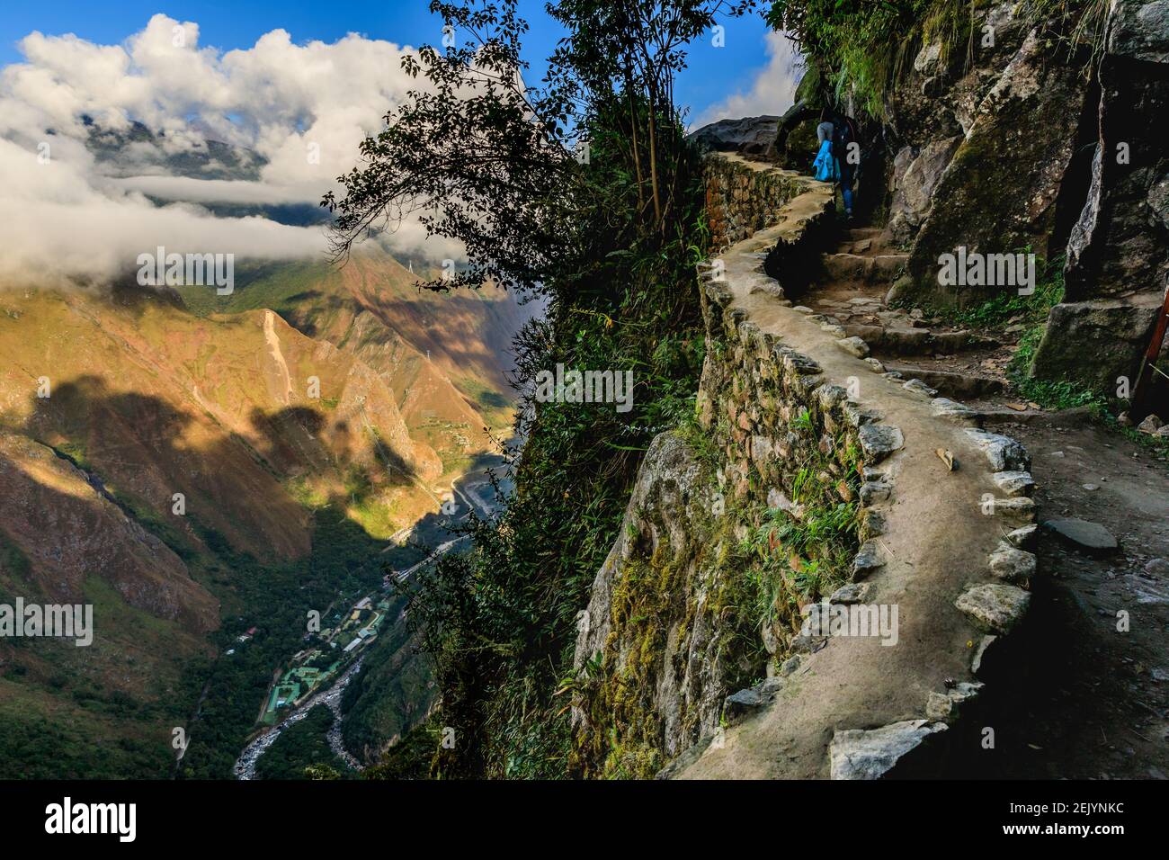 Machu picchu stone wall hi-res stock photography and images - Alamy