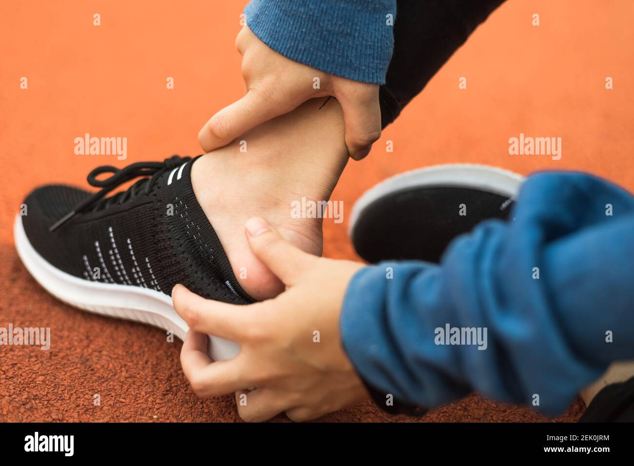 Sore feet shoes hires stock photography and images Alamy