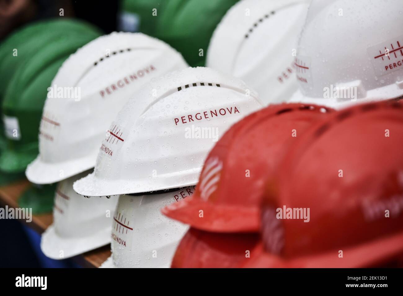 Foto Fabio Ferrari/LaPresse 28 Aprile 2020 Genova, Italia Cronaca Genova,  varo dell'ultimo impalcato che completa la struttura del nuovo Ponte di  Genova. Nella foto: La Ministra delle Infrastrutture Paola De Micheli Photo