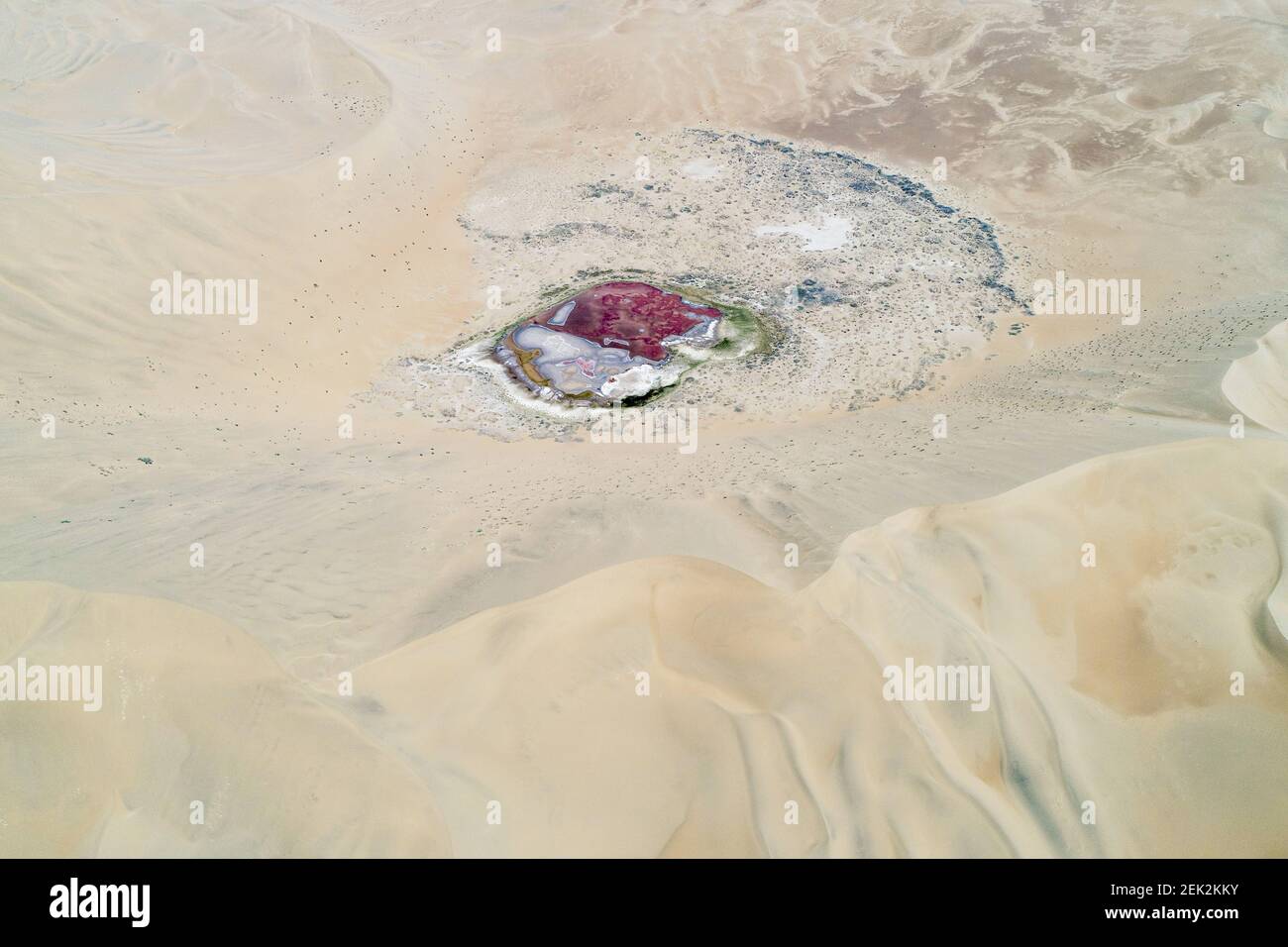 The colorful Dabu Sutu salt lake in Alxa,Inner Mongolia,China on 13th May, 2020.(Photo by TPG/cnsphotos) (Photo by Top Photo/Sipa USA) Stock Photo