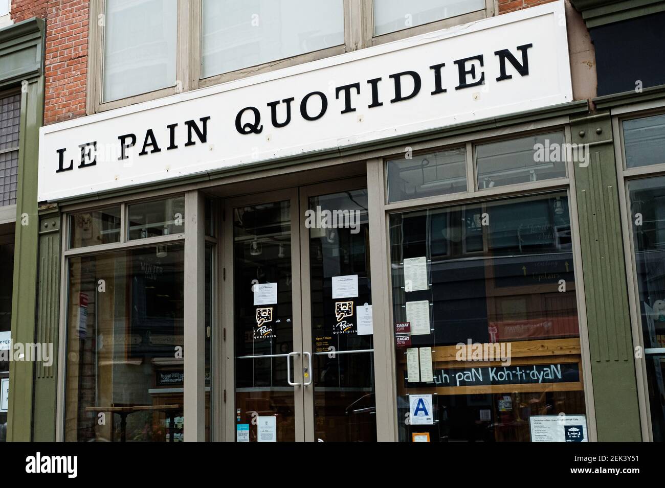 The facade of a Le Pain Quotidien location on Broadway between East