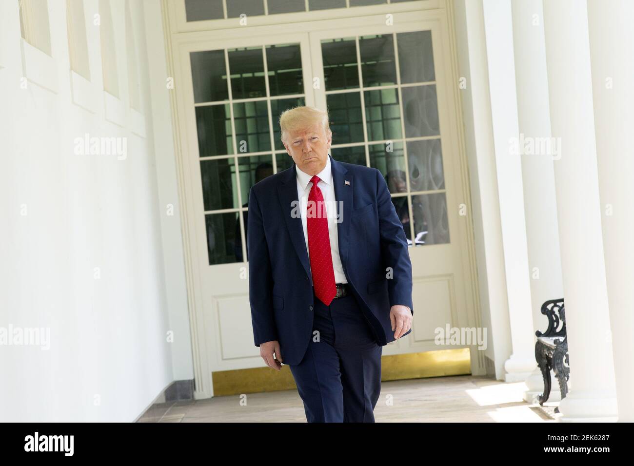 United States President Donald J. Trump arrives to the Rose Garden to ...