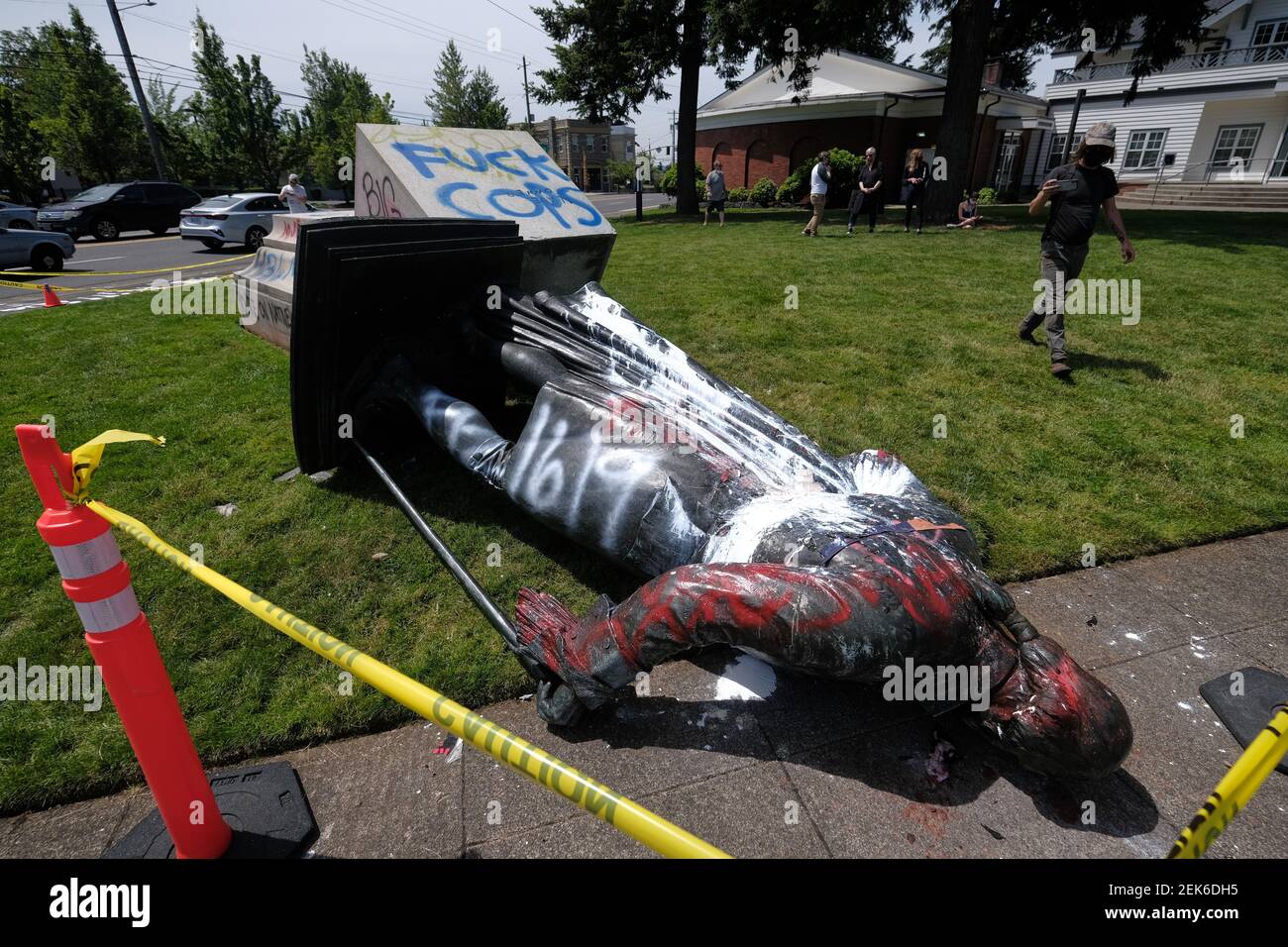 The Washington statue at Northeast 57th and Sandy Boulevard is