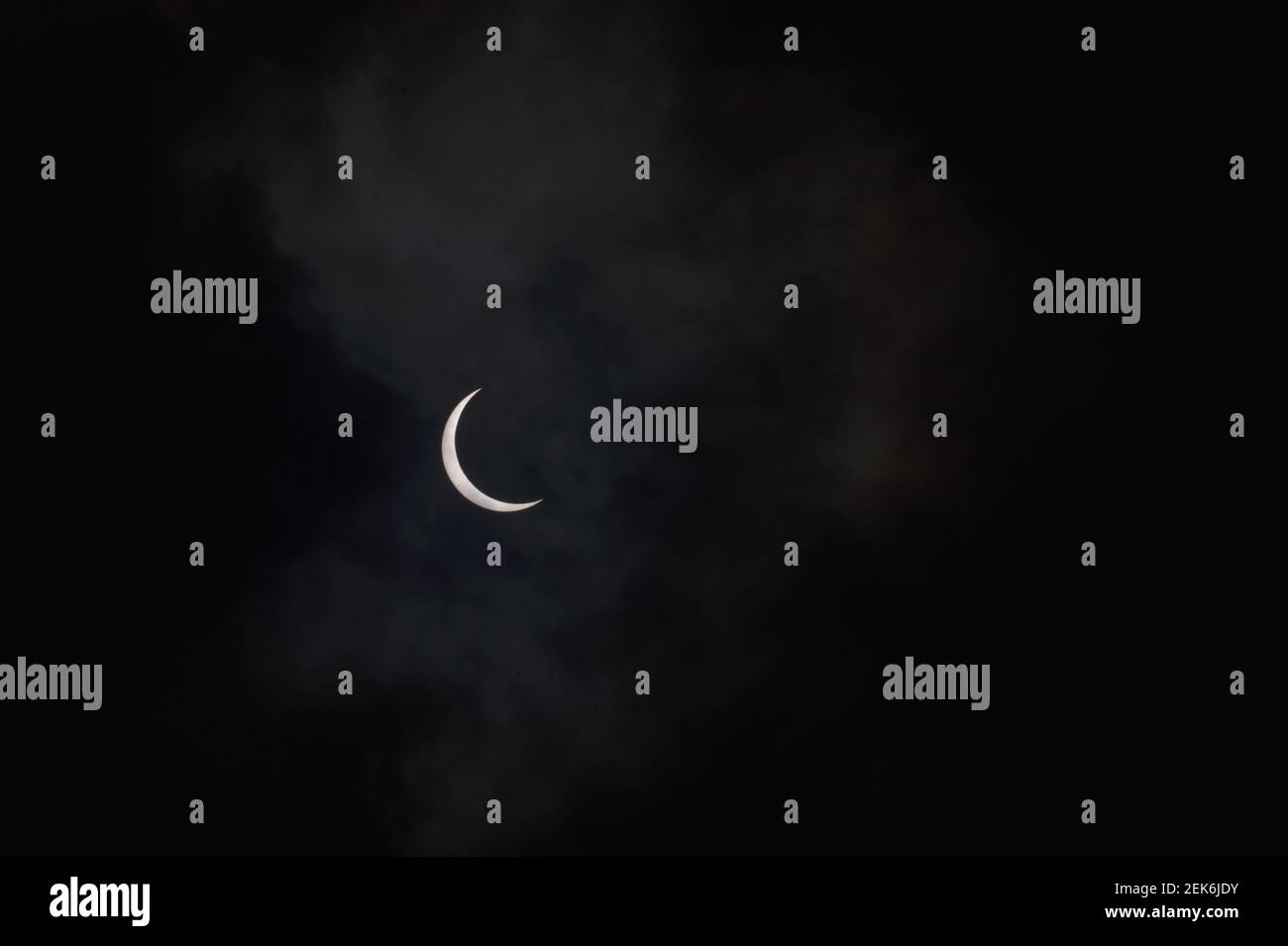 The eclipse phase where the moon covers maximally the whole sun during