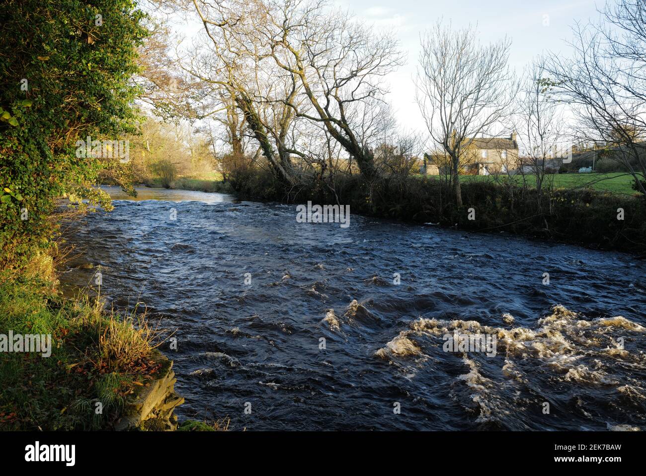 The Scottish River Doon in the Ayrshire village of Dalrymple in winter Stock Photo