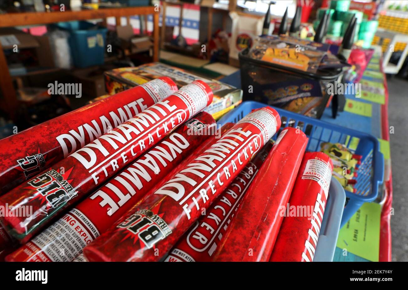 Fireworks stand hires stock photography and images Alamy