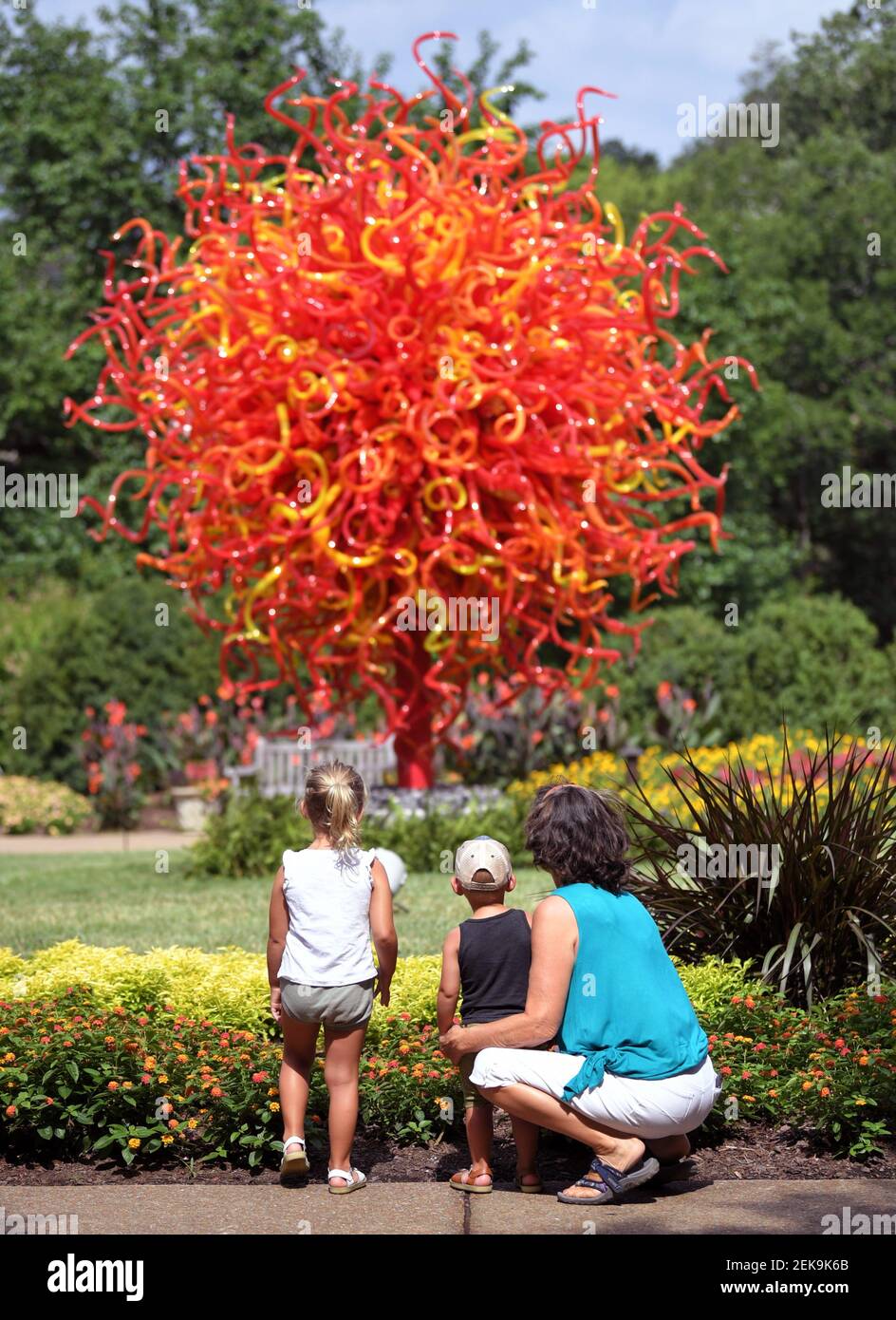 A view of Chihuly Studioâ€™s 'Summer Sun' is part of Chihuly at Cheekwood which opens to the public this Saturday, July 18, 2020. Chihuly at Cheekwood is a large-scale art exhibit featuring 17 installations through out the gardens and inside the historic mansion and museum. Chihuly 05 (Photo by Shelley Mays/The Tennessean /USA Today Network/Sipa USA) Stock Photo