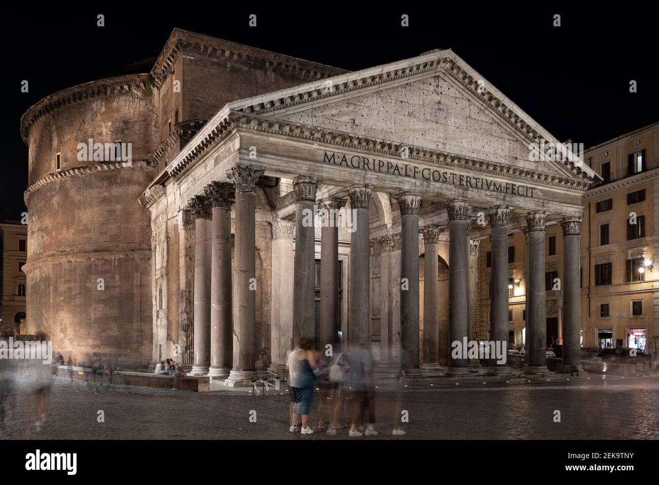 Taly, Rome, Pantheon, Ancient Roman temple at night Stock Photo