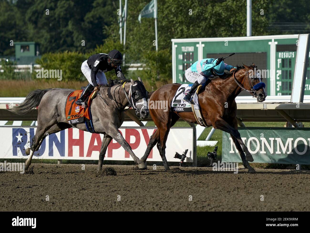 Authentic #2, ridden Mike Smith, outlasts a hard charging NY ...