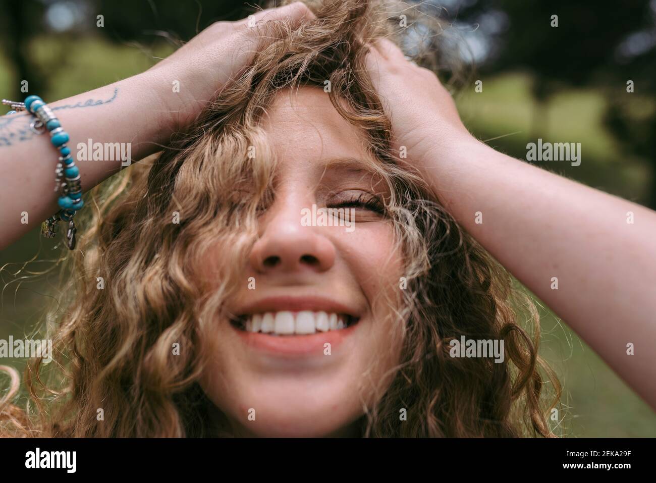 Chile woman smiling hi-res stock photography and images - Alamy
