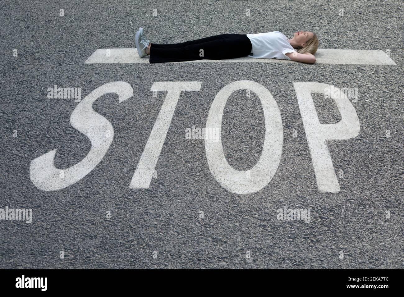 Stop head hi-res stock photography and images - Alamy