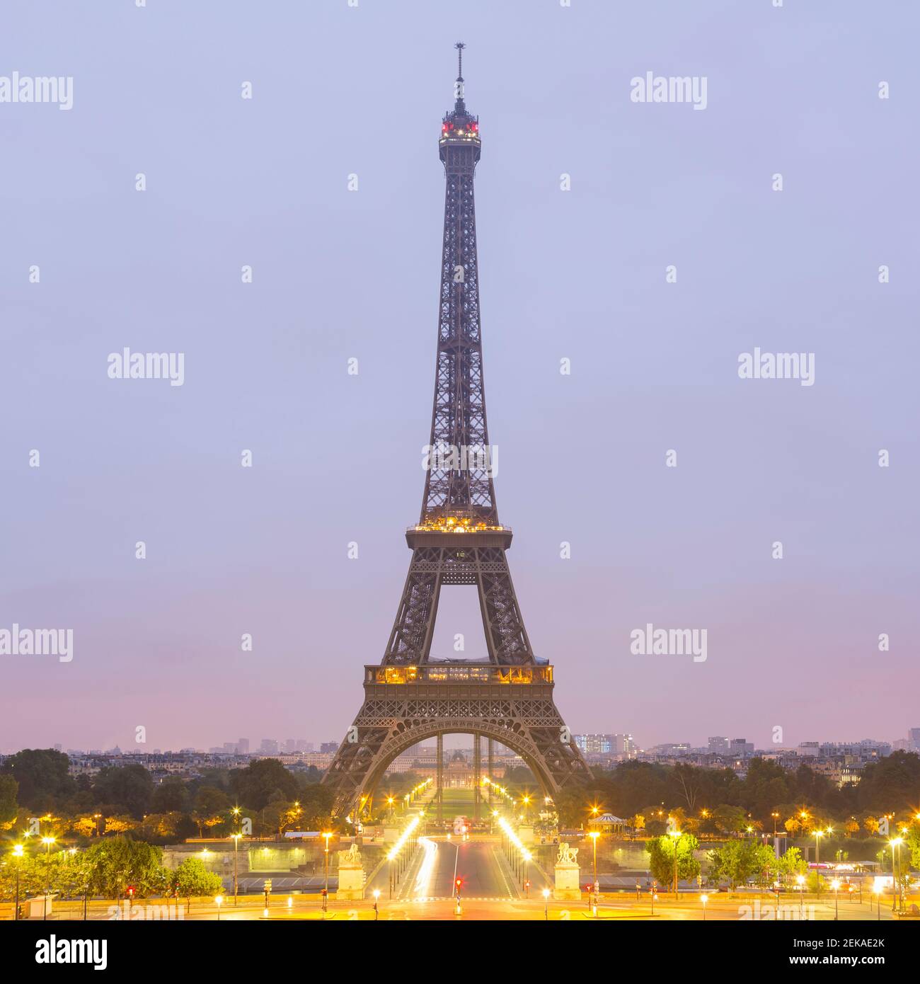 France, Ile-de-France, Paris, Eiffel Tower at dawn Stock Photo