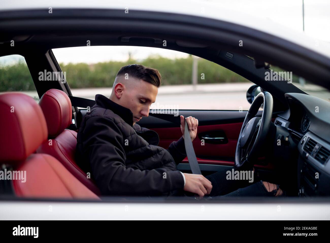 Adjusting drivers seat hires stock photography and images Alamy