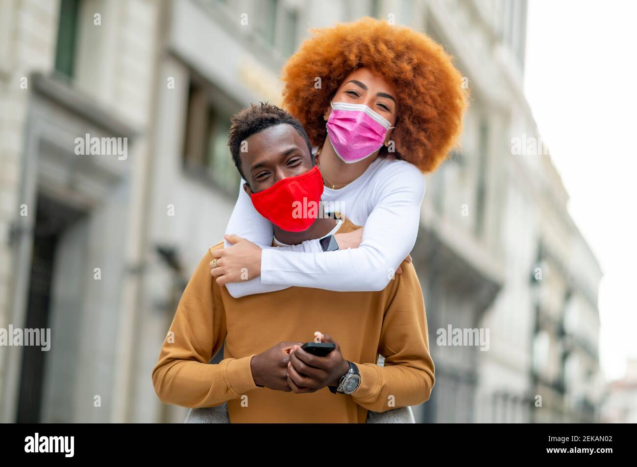 Portrait afro woman in mask hi-res stock photography and images - Alamy