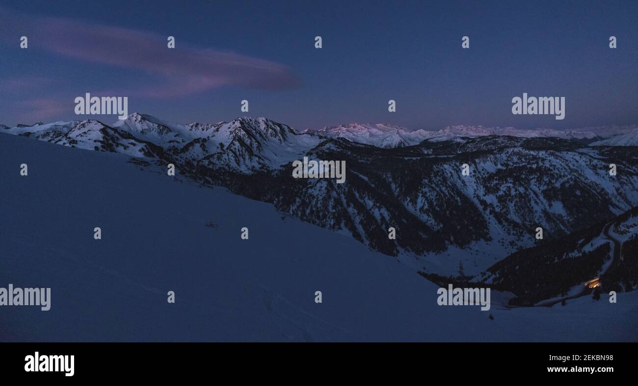 Mountains covered of snow hi-res stock photography and images - Alamy
