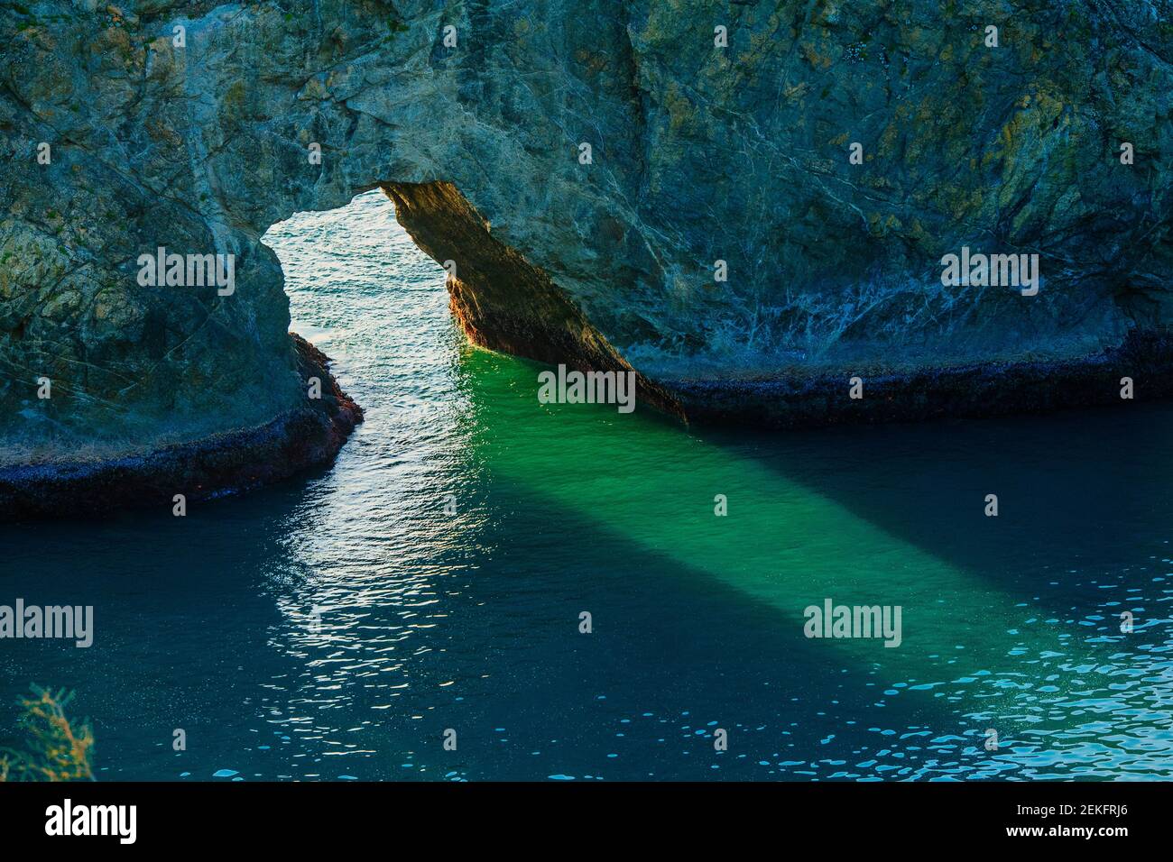 Arch rock formation in sea, Samuel H. Boardman State Park, Brookings, Oregon, USA Stock Photo