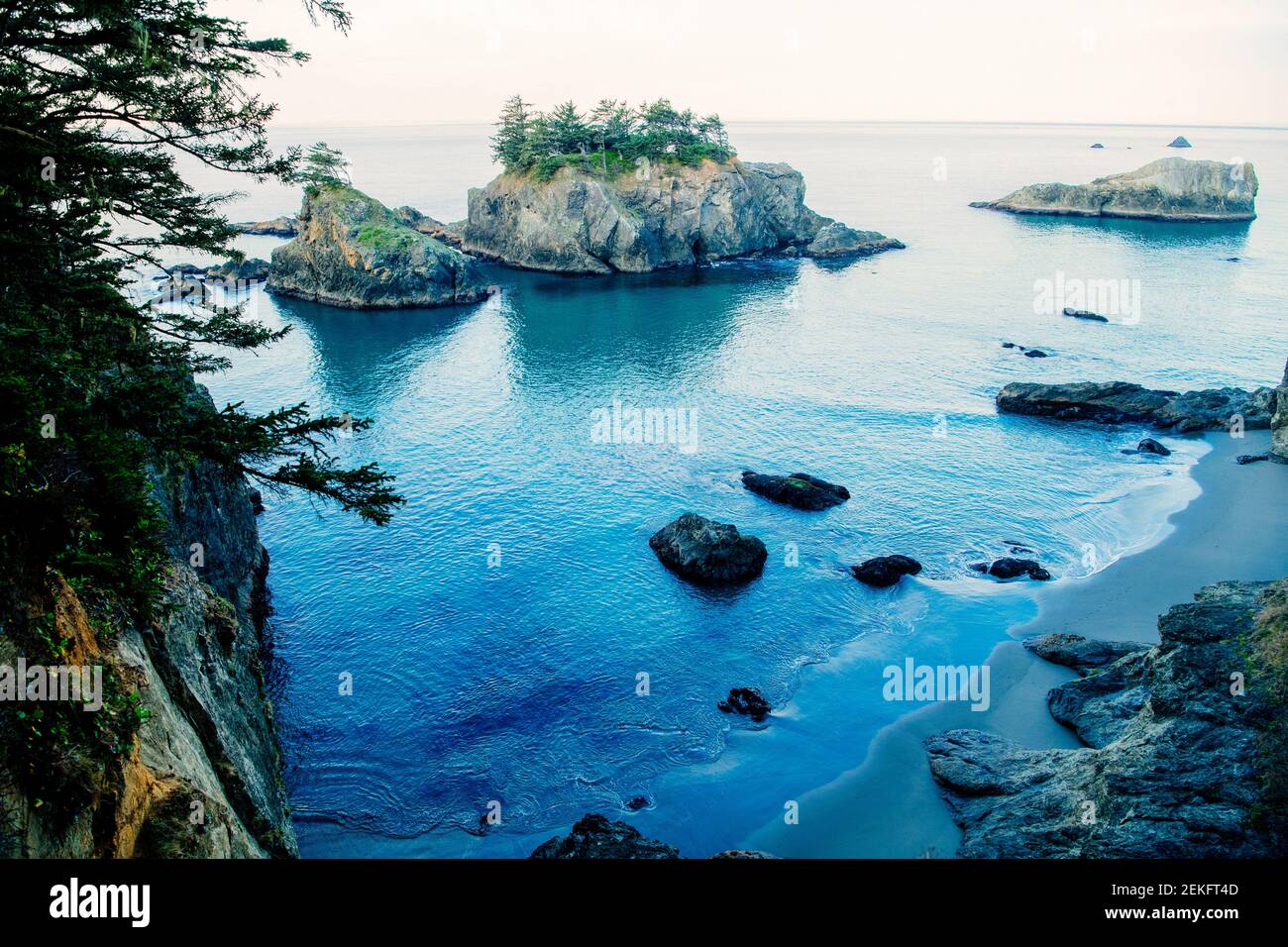 Coastline of blue sea, Samuel H. Boardman State Park, Brookings, Oregon, USA Stock Photo