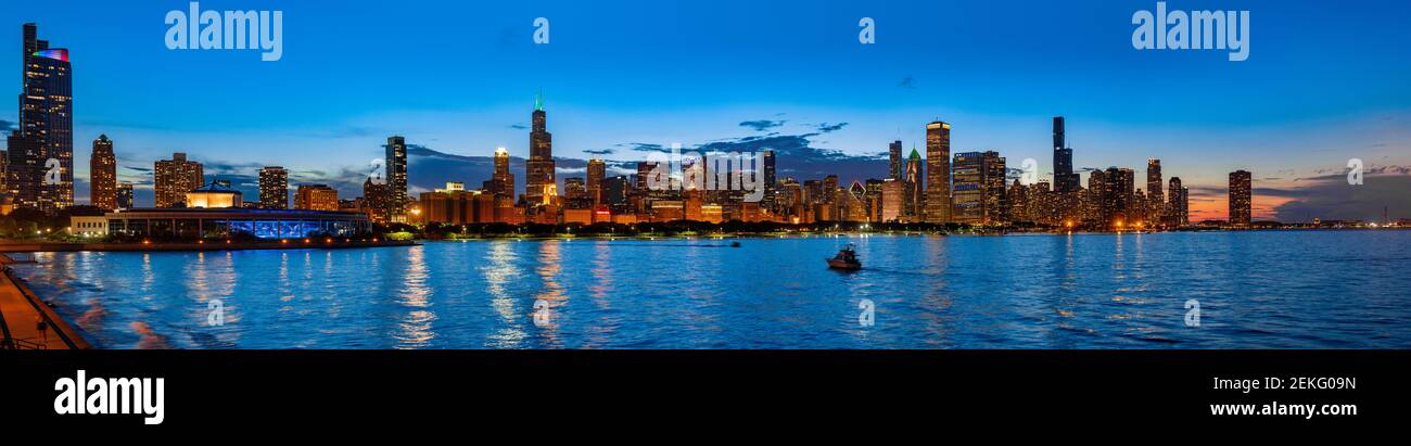 Chicago skyline and Lake Michigan at sunset, Illinois, USA Stock Photo