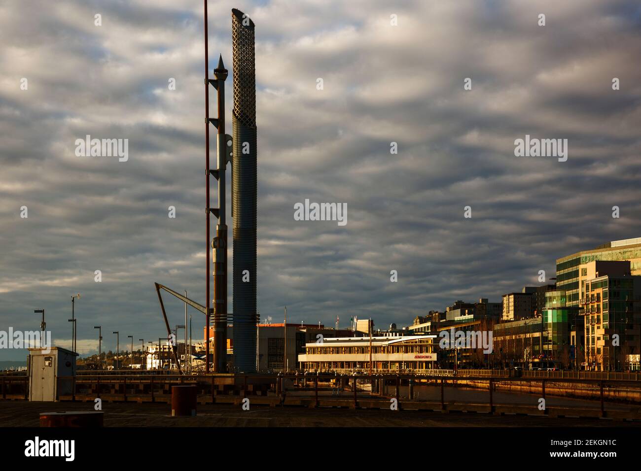 19310-00...WASHINGTON - Late afternoon view of the Seattle Waterfront from Pier 62. 2021 Stock Photo