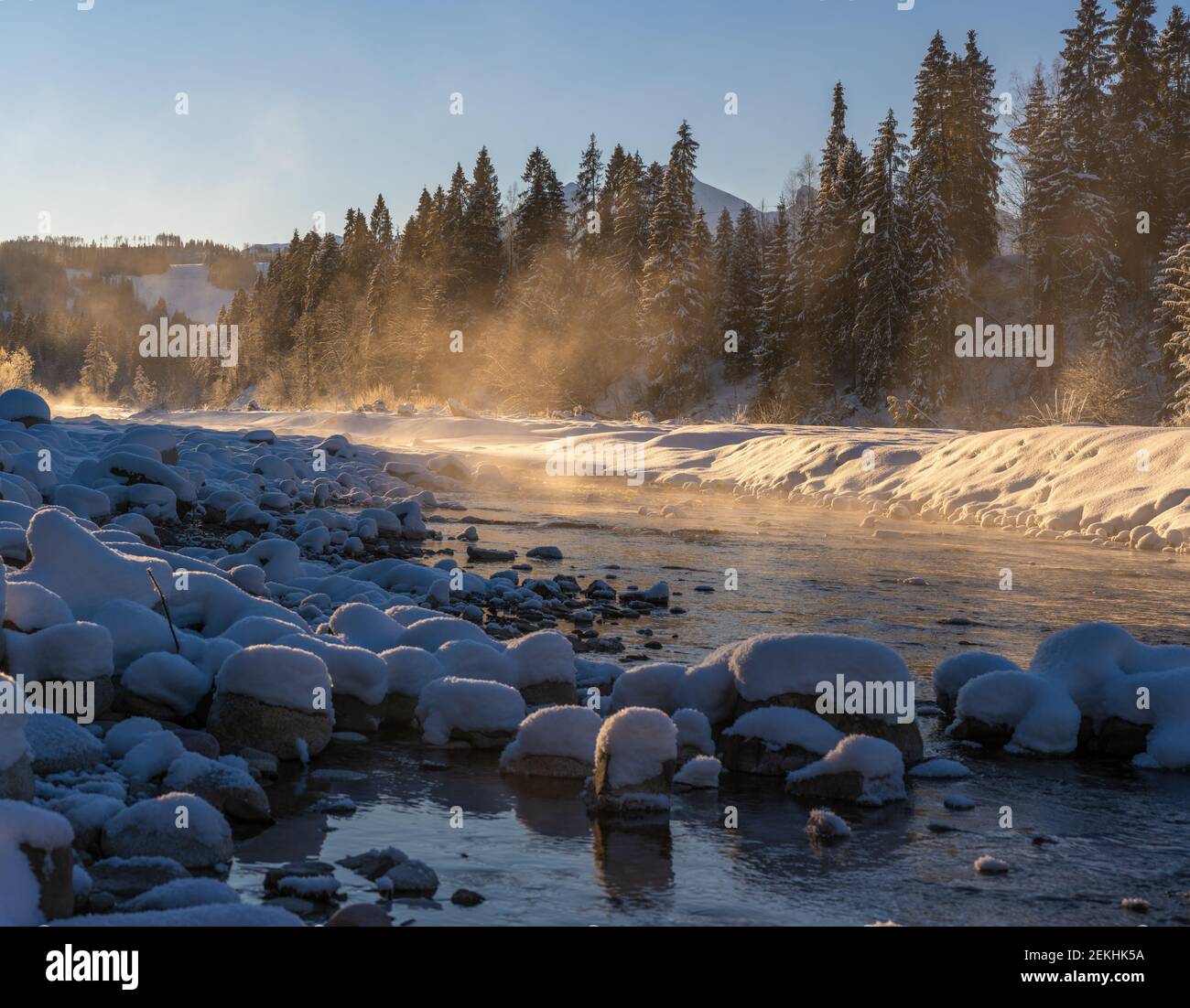 Extremely alpine hi-res stock photography and images - Alamy