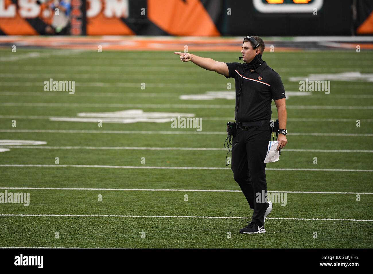 Joe Burrow]September 13, 2020: Sam Hubbard #94 of the Cincinnati Bengals  reacts after a sack during NFL football game action between the Los Angeles  Chargers and the Cincinnati Bengals at Paul Brown