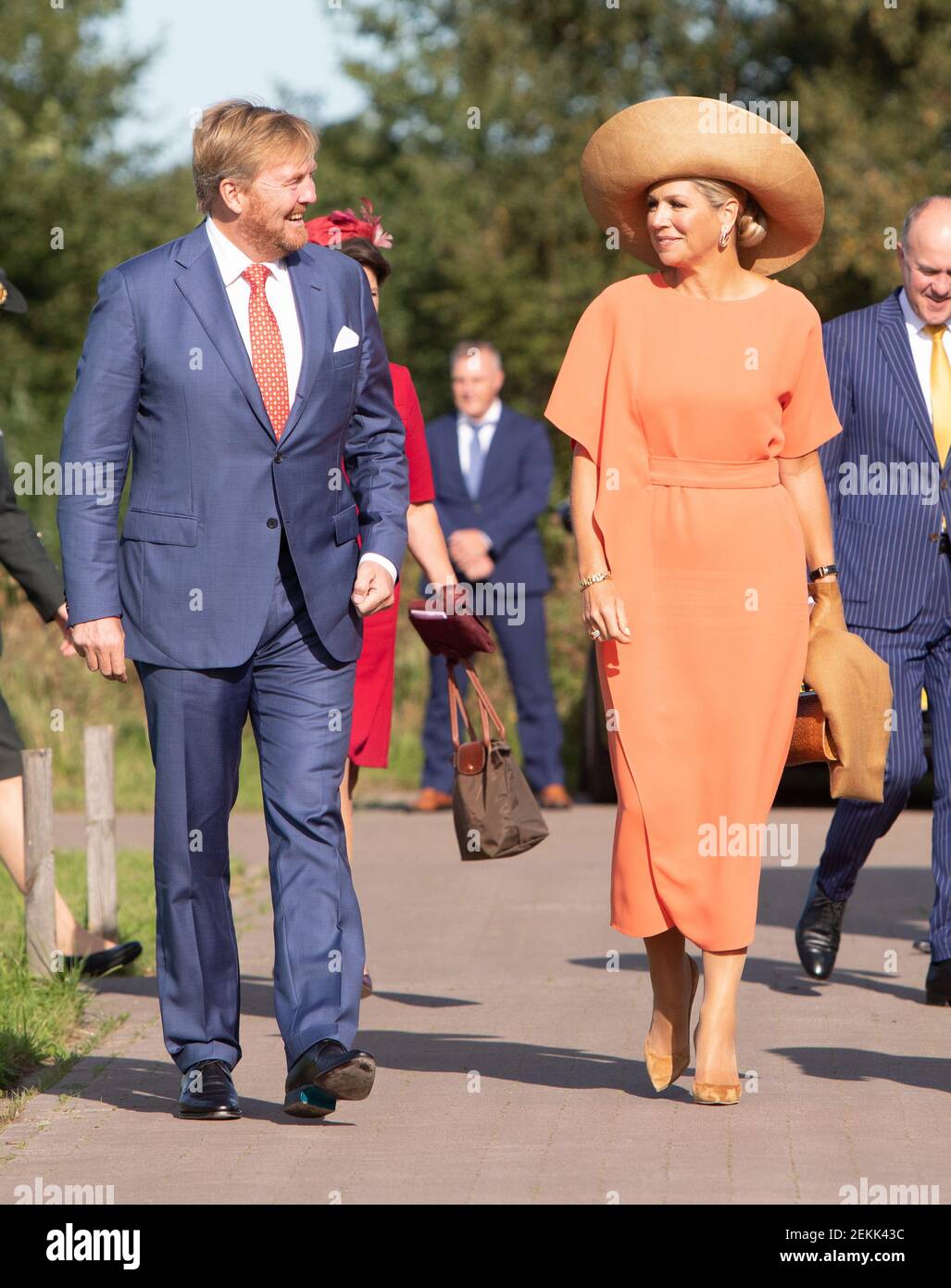 King Willem-Alexander and Queen Maxima of The Netherlands visits cheese ...