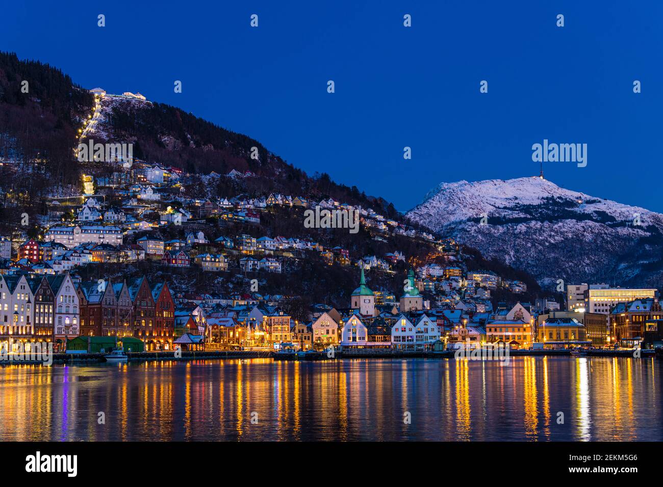 Bergen natt hi-res stock photography and images - Alamy