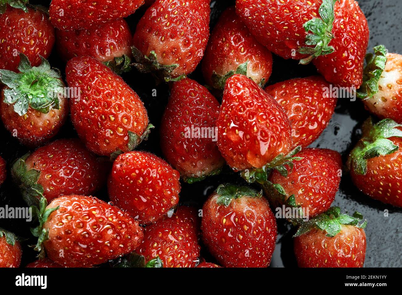Fresh ripe perfect strawberry - Food Frame Background Stock Photo - Alamy