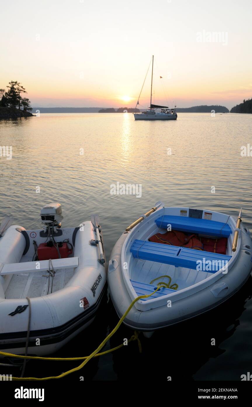 Dinghys in water hi-res stock photography and images - Alamy