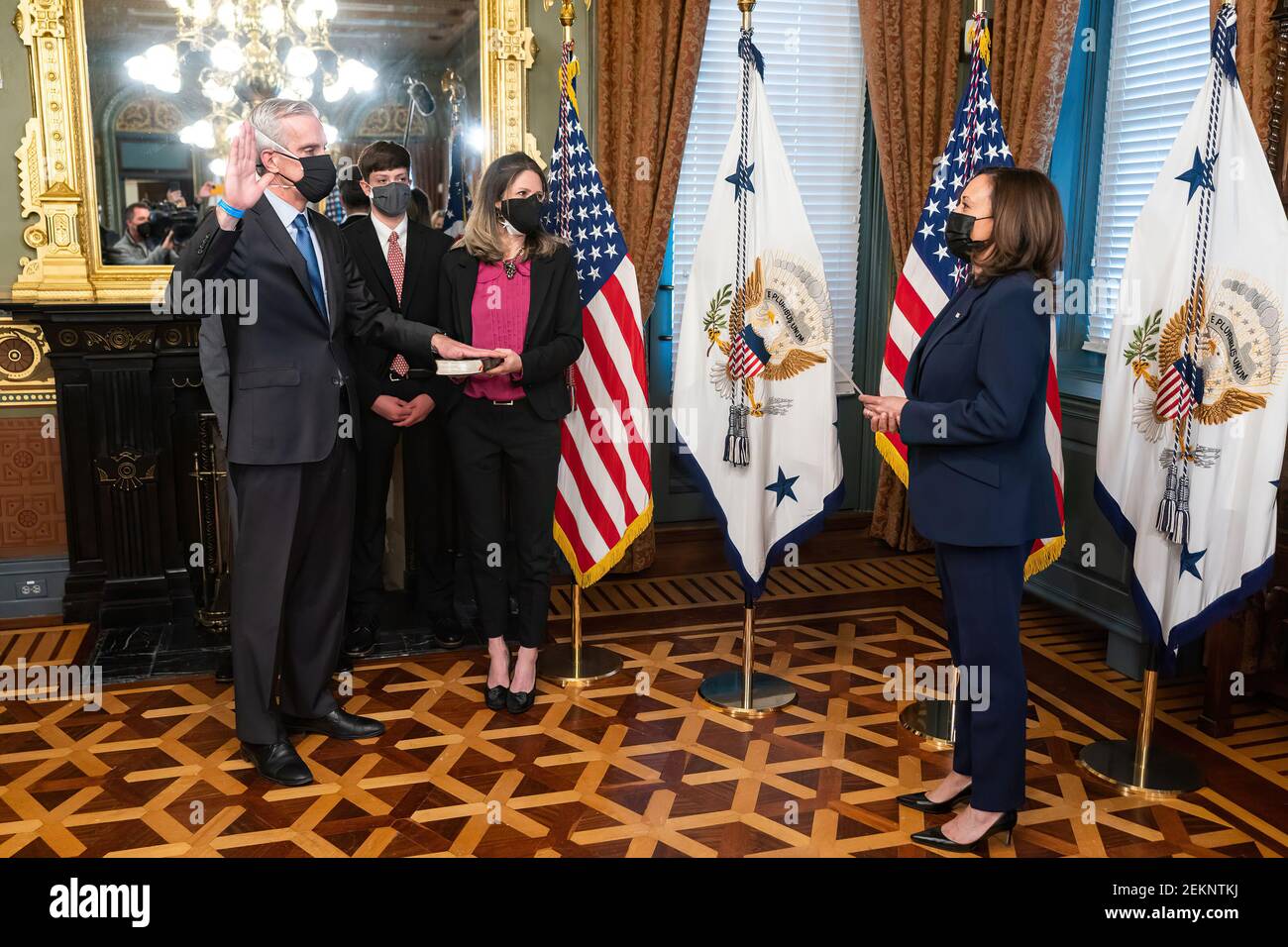 Vice President Kamala Harris swears in Denis McDonough as Secretary of Veterans Affairs Tuesday, Feb. 9, 2021, in the Vice President’s Ceremonial Office in the Eisenhower Executive Office Building of the White House. Secretary McDonough’s family attends. (Official White House Photo by Lawrence Jackson) Stock Photo