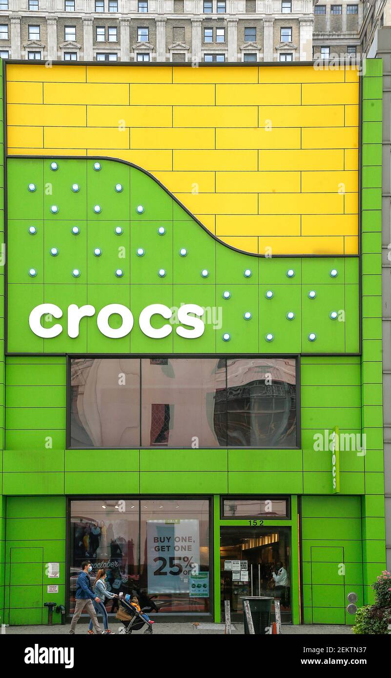 Crocs logo and store seen in Midtown. (Photo by John Lamparski / SOPA  Images/Sipa USA Stock Photo - Alamy