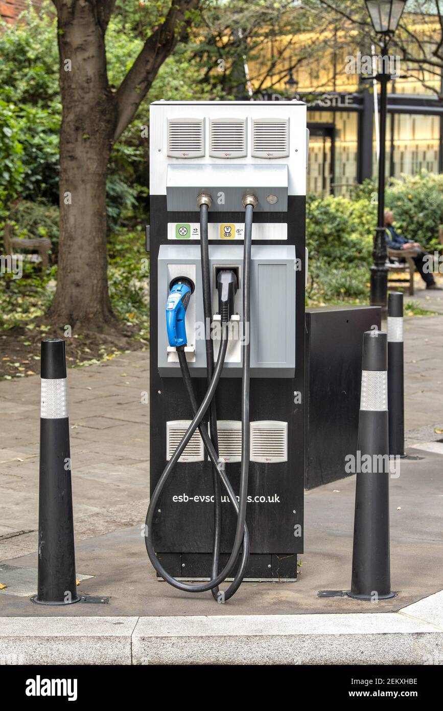 An ESB EV Solutions rapid electric car charging point in London. (Photo