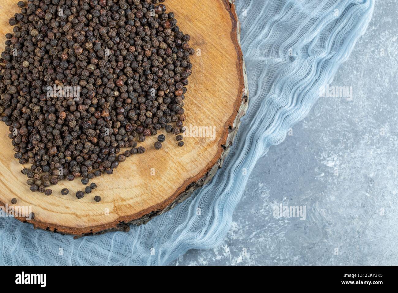 Black pepper grains hires stock photography and images Alamy
