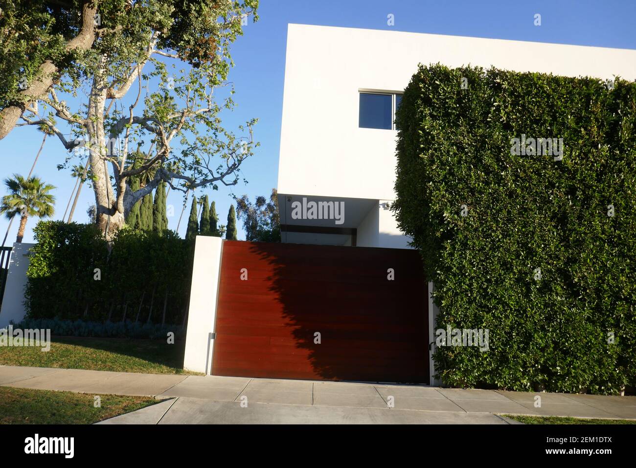 Beverly Hills, California, USA 23rd February 2021 A general view of atmosphere of actor Bert Lahr, the Cowardly Lion in The Wizard of Oz, former home/house on February 23, 2021 in Beverly Hills, California, USA. Photo by Barry King/Alamy Stock Photo Stock Photo