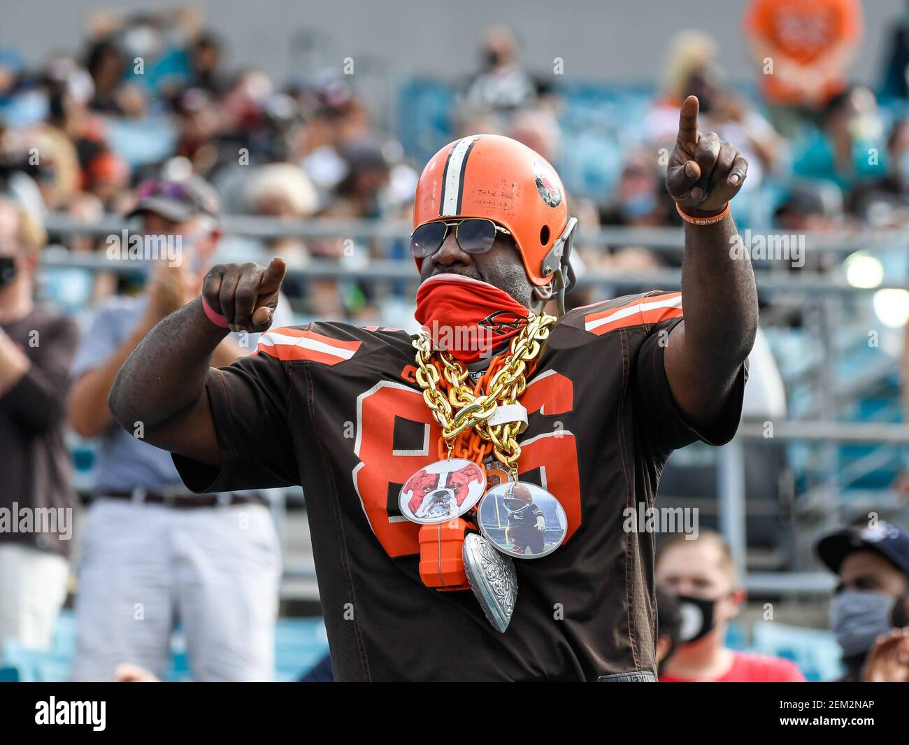 Jacksonville, FL, USA. 29th Nov, 2020. Cleveland Browns running back Nick  Chubb (24) during 1st half NFL football game between the Cleveland Browns  and the Jacksonville Jaguars at TIAA Bank Field in