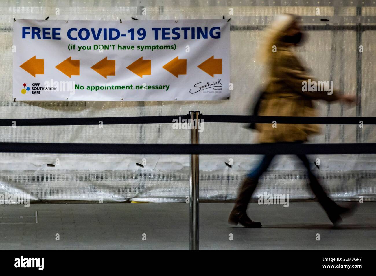 London, UK. 23rd Feb, 2021. A sign offers free covid-19 testing thanks to Southwark Council - London Bridge Station is fairly quiet during the current national Lockdown. Most travellers wear masks as they are mandatory. Credit: Guy Bell/Alamy Live News Stock Photo
