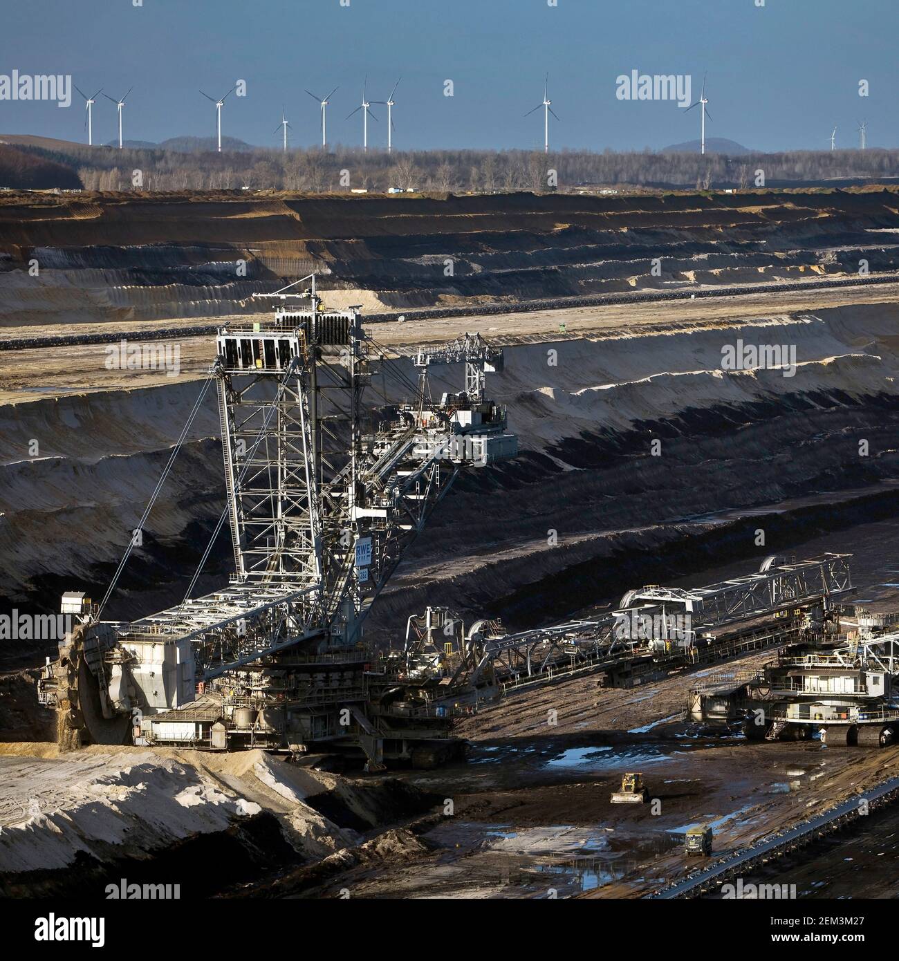Inden opencast mine with stacker, Rhenish lignite mining area, Germany, North Rhine-Westphalia, Inden Stock Photo